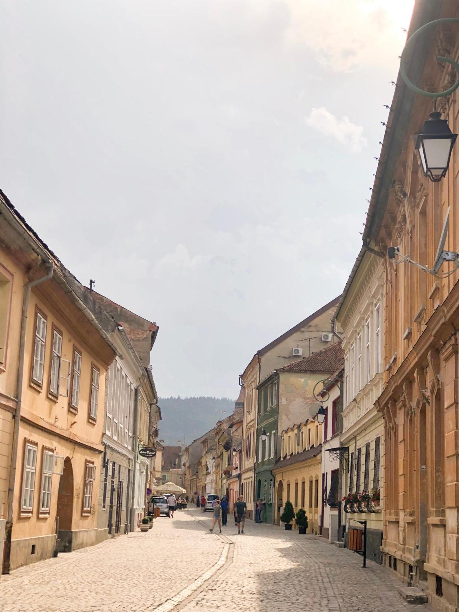 Voya Nordic Apartment-A Luxury Oasis In The Old Town Brașov Zimmer foto