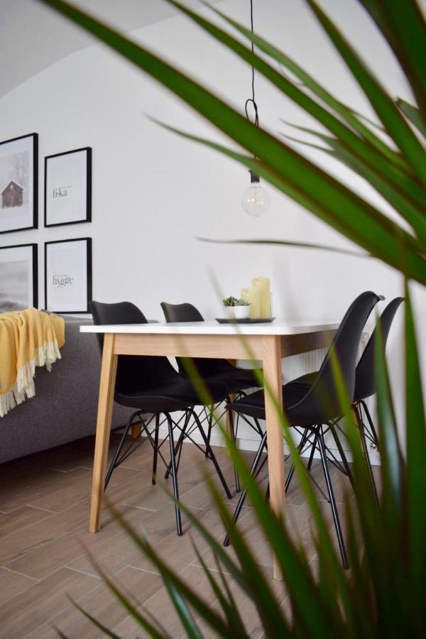 Voya Nordic Apartment-A Luxury Oasis In The Old Town Brașov Exterior foto